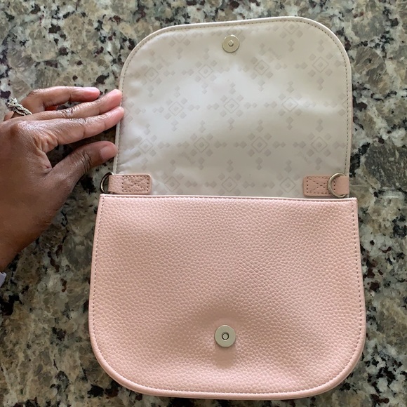 Thirtyone - Picture 2 of 7